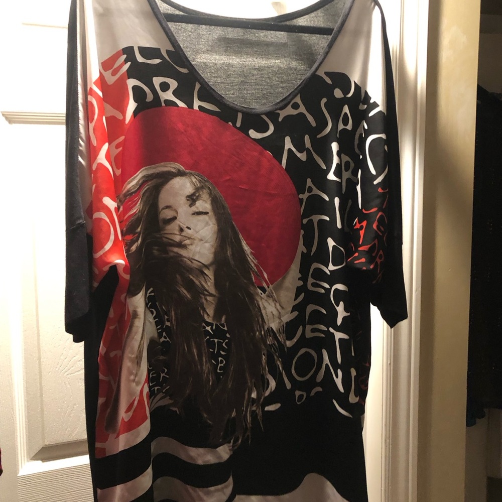 Rinascimento Digital Print Tunic Size XL